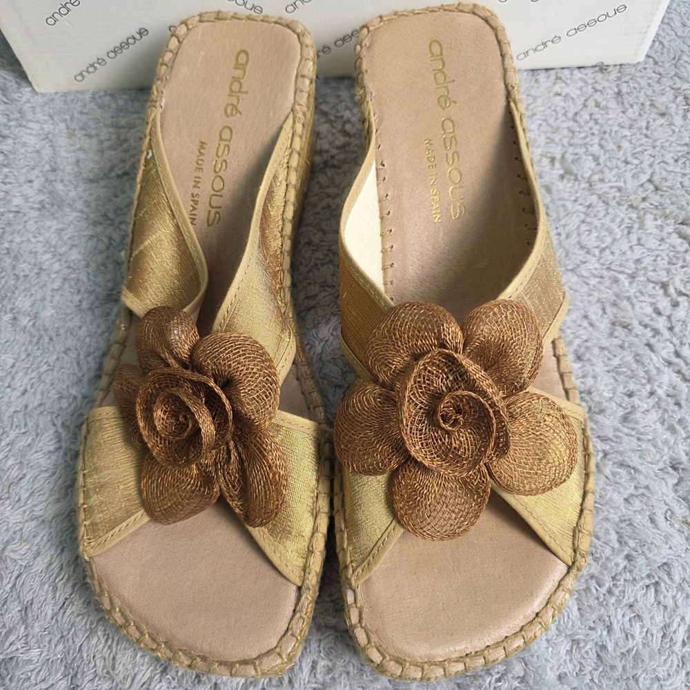 NEW Andre Assous Jazzie Flower Wedge Espadrille Beige‎ Silk Size 10 Vtg